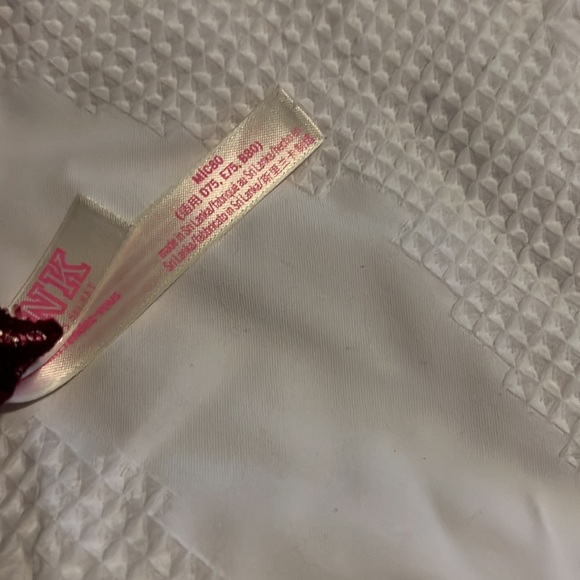 Pink Victorias Secret Date Push-Up Bra Burgundy - Picture 5 of 5